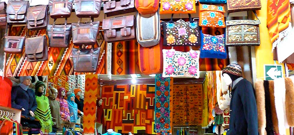 Souvenir shopping in Lima-Peru Souvenir shopping in Lima-Peru