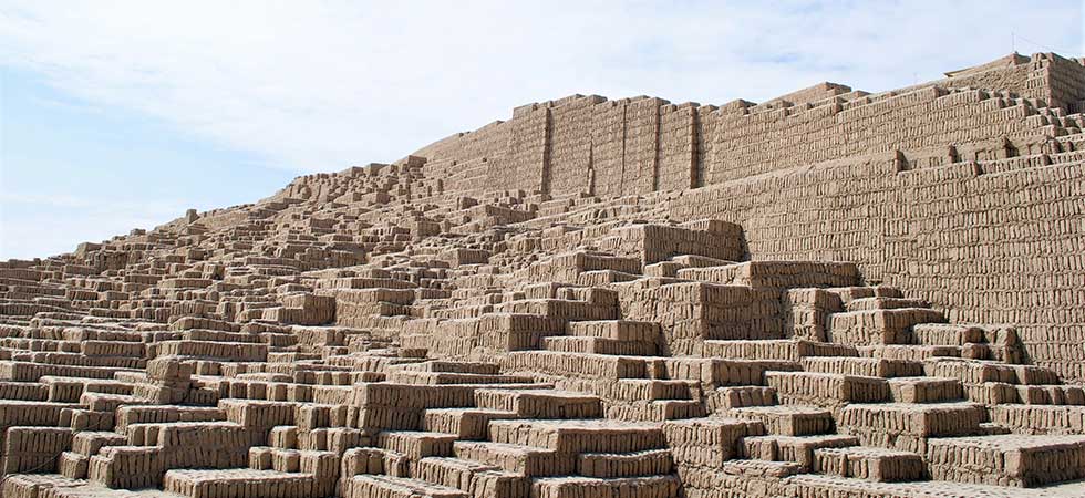 Lima huaca pucllana Lima huaca pucllana